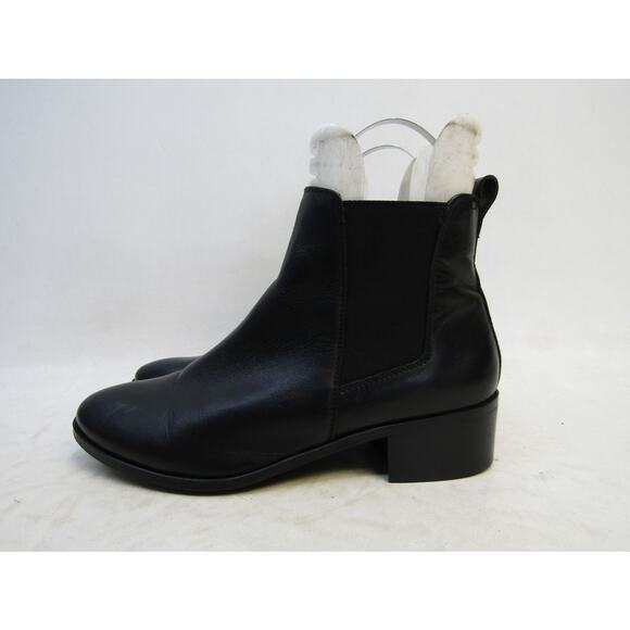 Steve Madden Womens Sz 9.5 M Black Leather Chelsea Ankle Fashion Boots Bootie - Picture 1 of 11